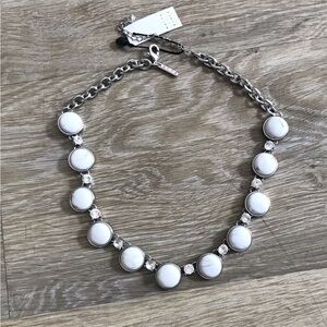 WHITE HOUSE BLACK MARKET NECKLACE